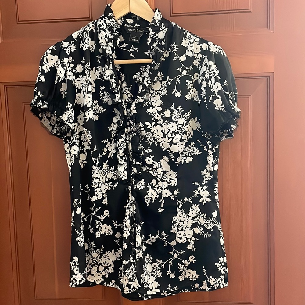 White House Black Market Floral Ruffle Tulle Accent Short Sleeve Blouse Top 6